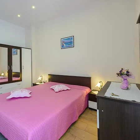 Pully Apartament *