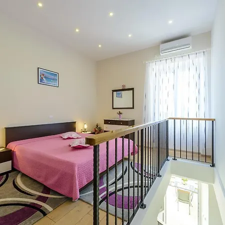 Pully Apartament